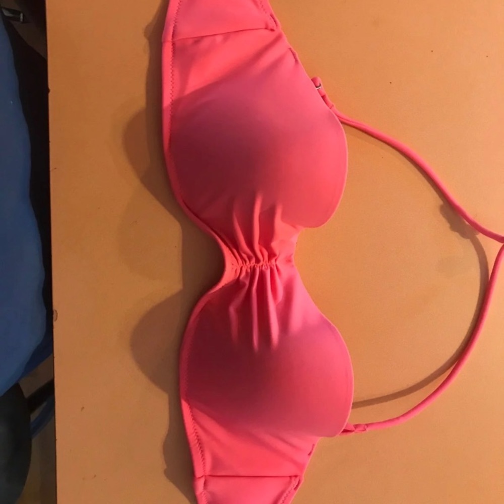 36 B Convertible Bathing Suit Top